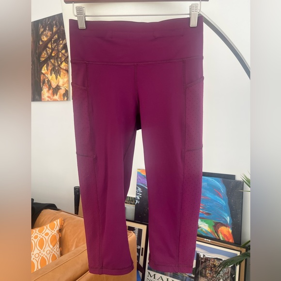 Lululemon Mind Over Miles Crop - Picture 3 of 7